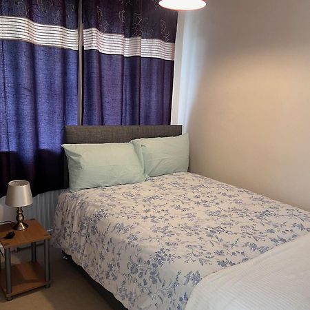 Newport Pagnel Guest House ニューポート・パグネル エクステリア 写真